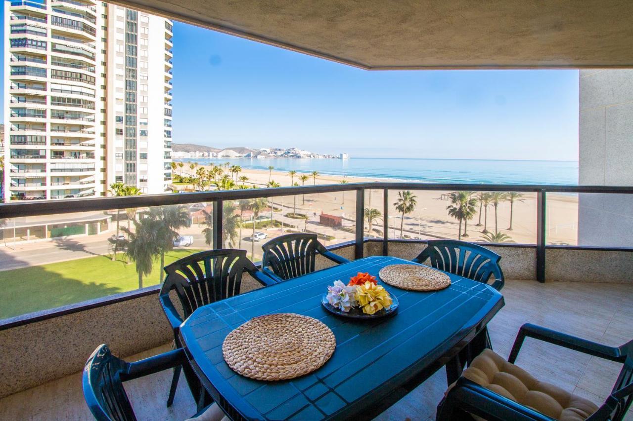 Апартаменты Espacio 5 - Primera Linea De Playa Кульера Экстерьер фото