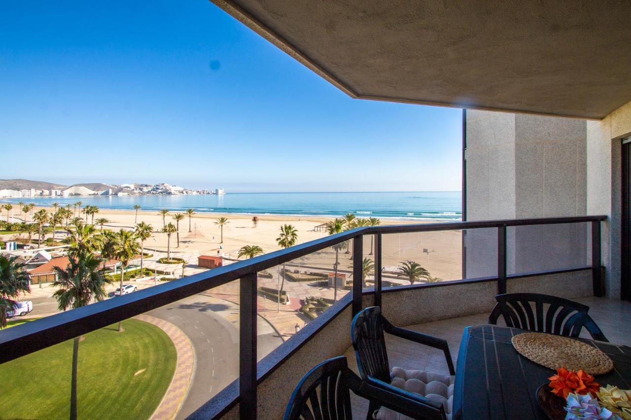 Апартаменты Espacio 5 - Primera Linea De Playa Кульера Экстерьер фото