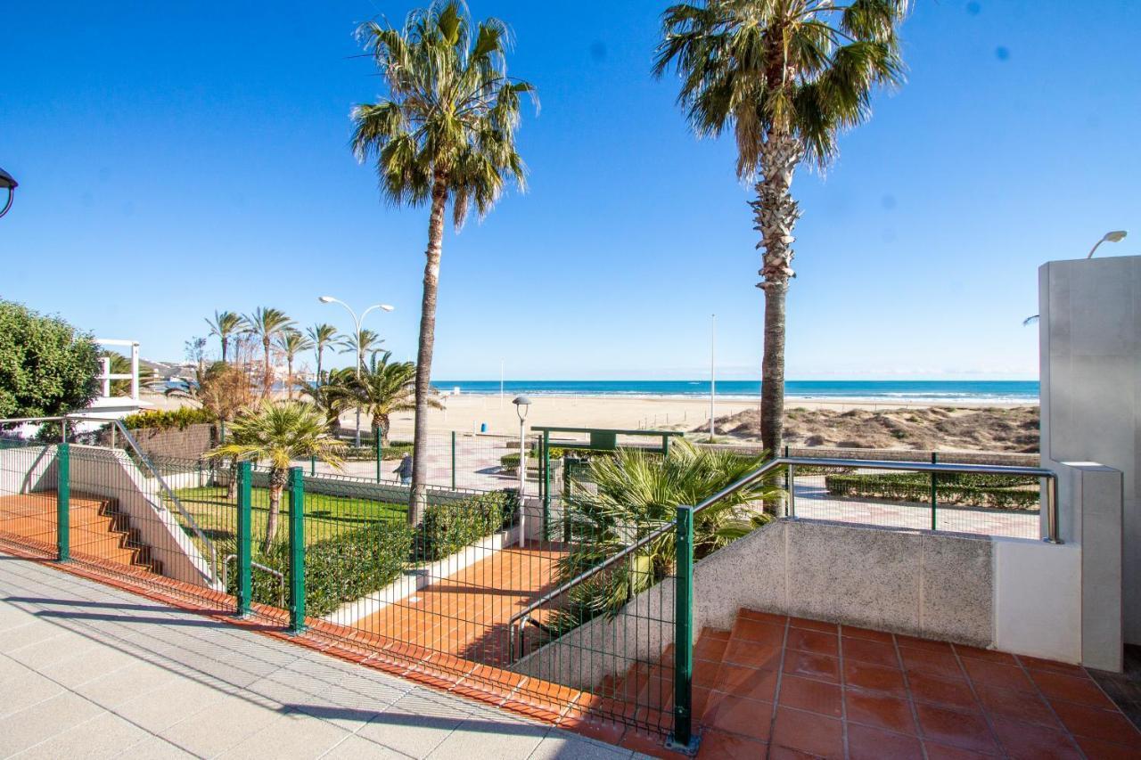 Апартаменты Espacio 5 - Primera Linea De Playa Кульера Экстерьер фото